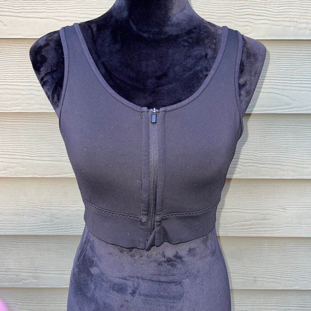Athleta Women’s Stealth Bra Adjustable Front Zip Size Small Black
